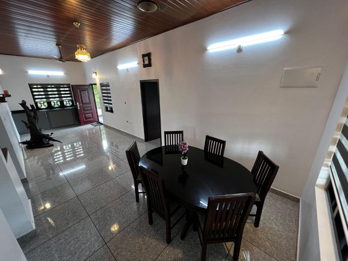 Cherry Blossom Homestays Munnar 2Bhk Buitenkant foto